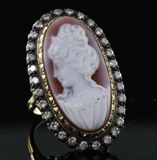 An 18ct gold, sardonyx hardstone cameo and diamond set oval dress ring, size N